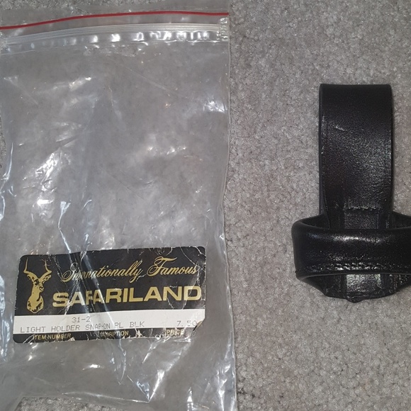 Safariland.leather light holder.. - Picture 2 of 7